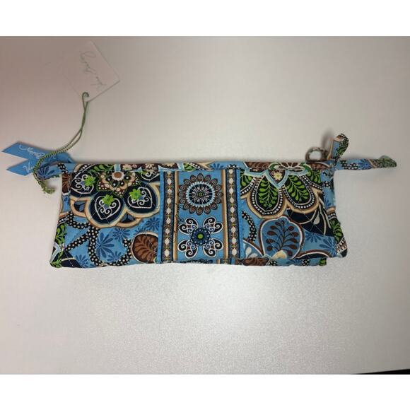 Vera Bradley Small Bow Cosmetic Bag in Bali Blue BNWT - Picture 3 of 3